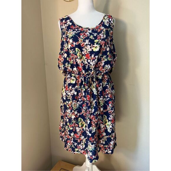 Forever 21 Plus Size Navy Blue Floral Sleeveless Mini Dress w Pockets Size 2X - Picture 7 of 8